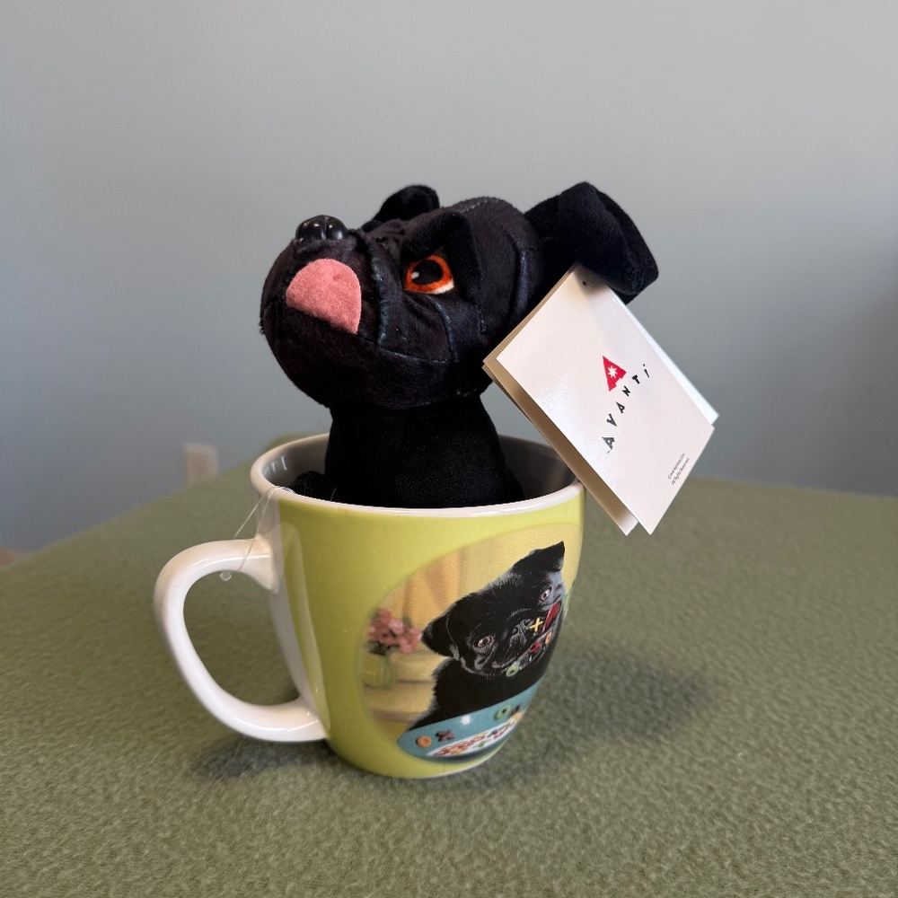Avanti Heart Dog Mug with Plush Puppy - Black/yellow